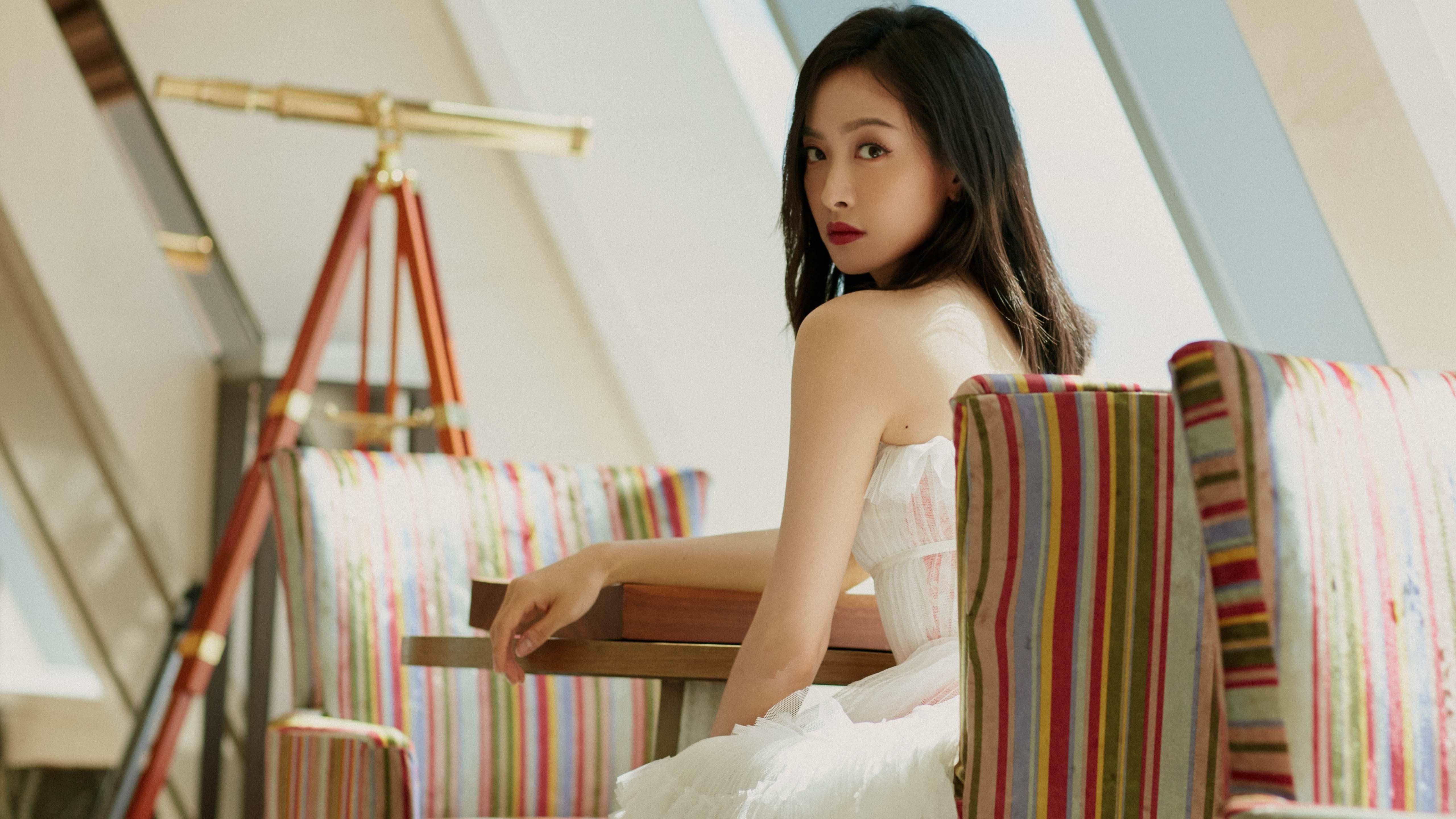 告别与站起，塞内加尔的狂胜与三笘薰的亚洲宣言