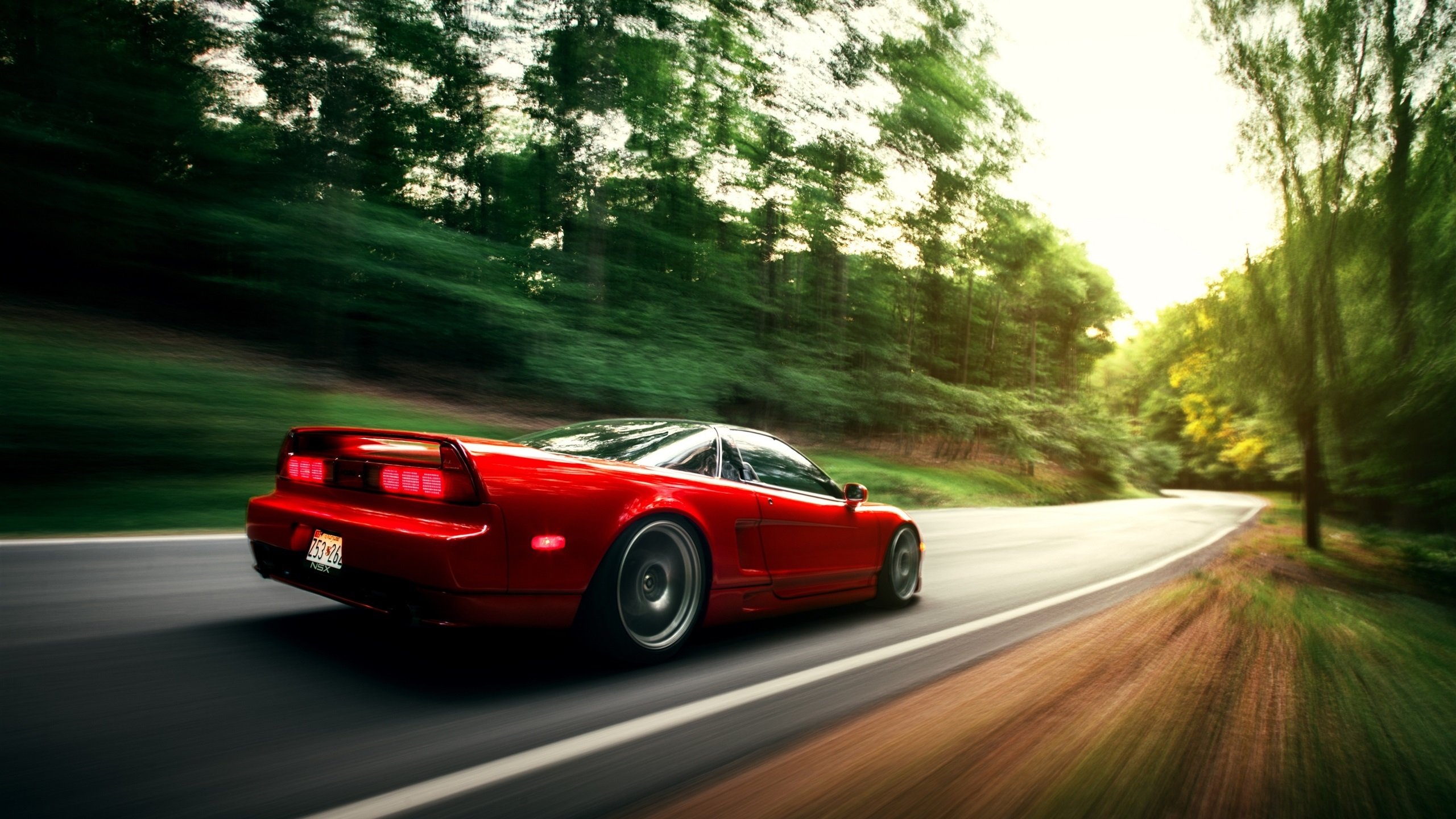 南美铁骑与北欧大脑，足球智慧的双面镜像