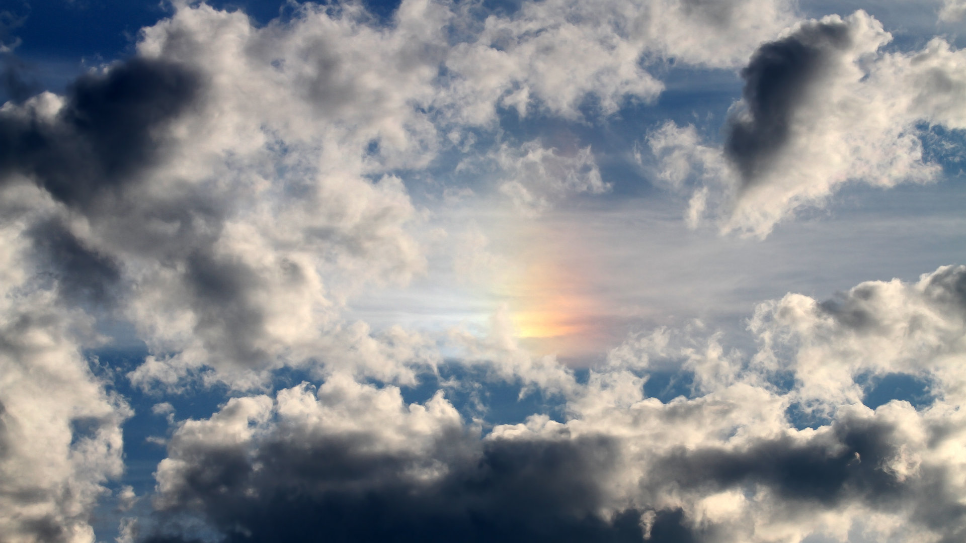 圣马梅斯巷战，白色幽灵撕碎巴黎铁幕